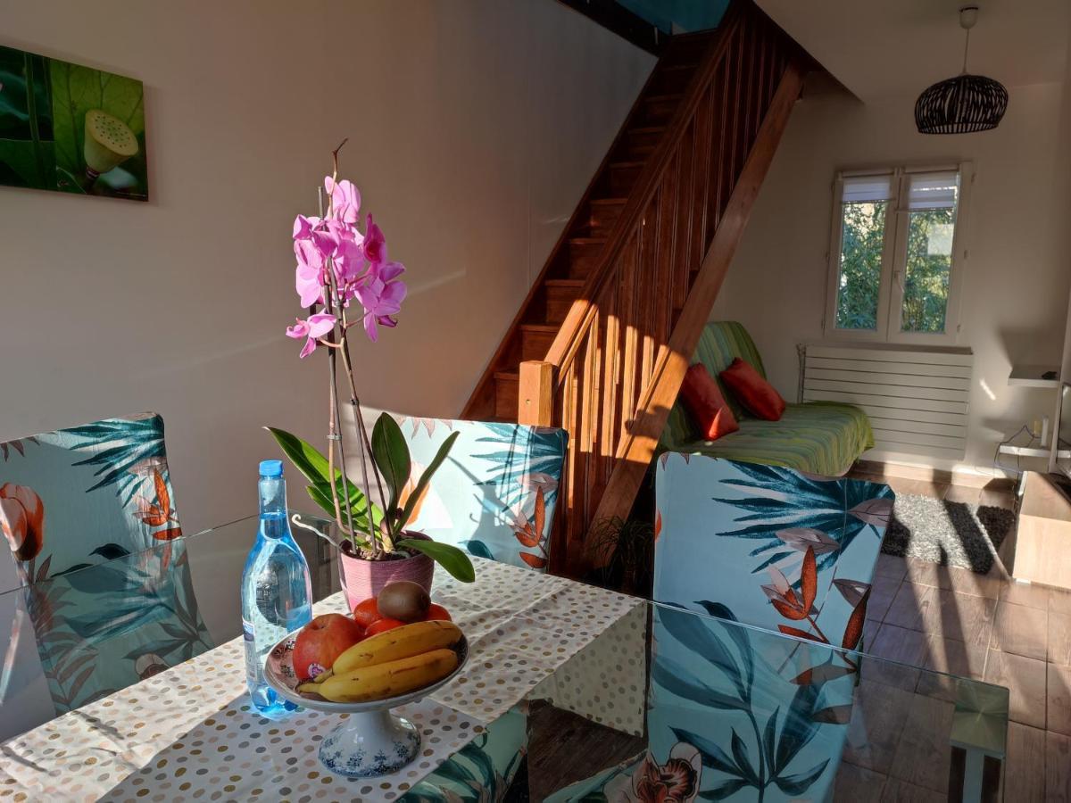 Logement Calme Et Ensoleille Dans Maison De Ville Вильжюиф Экстерьер фото