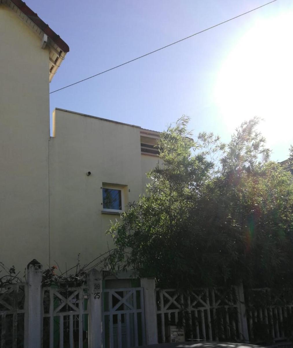 Logement Calme Et Ensoleille Dans Maison De Ville Вильжюиф Экстерьер фото